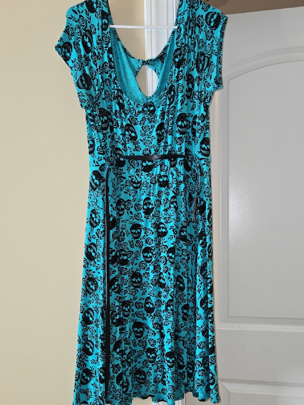 torrid Turquoise Floral Skull Midi Dress with Keyhole Back